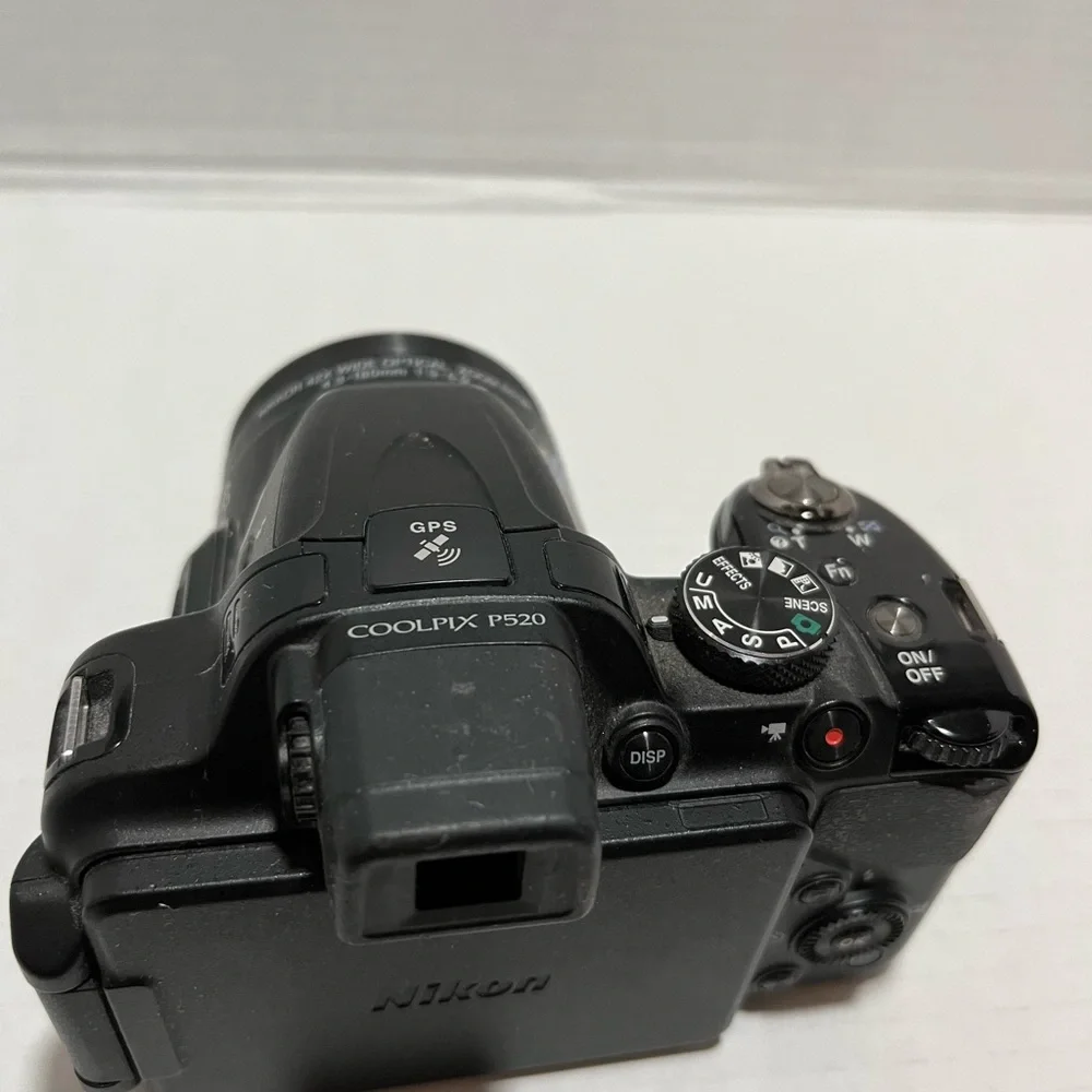 Black used untested Nikon, Coolpix 520
